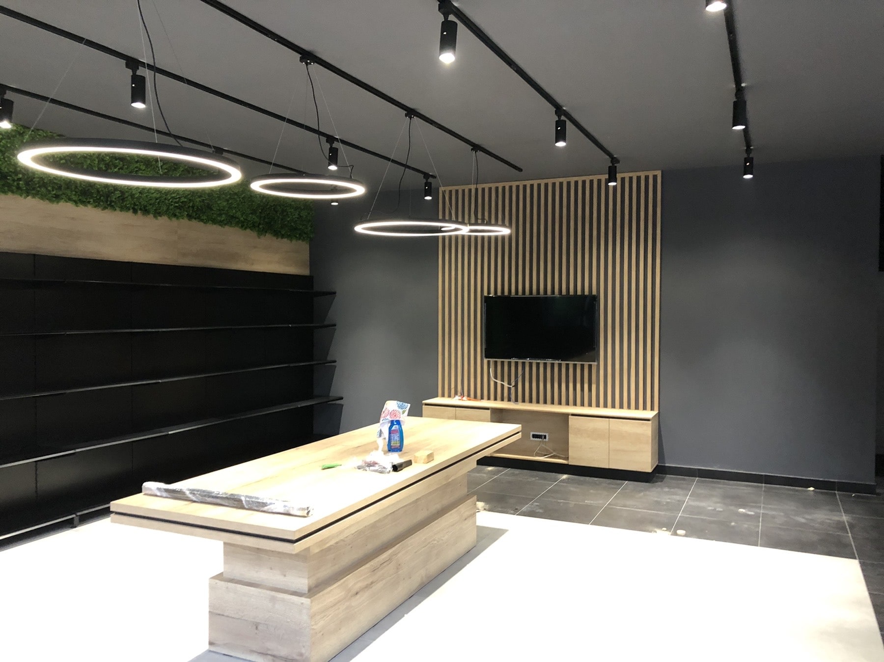 Namestaj za poslovni prostor - 1